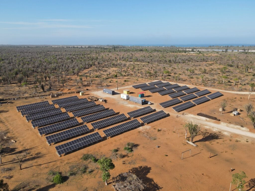 Achieving energy independence in remote areas through sustainable solar energy solutions