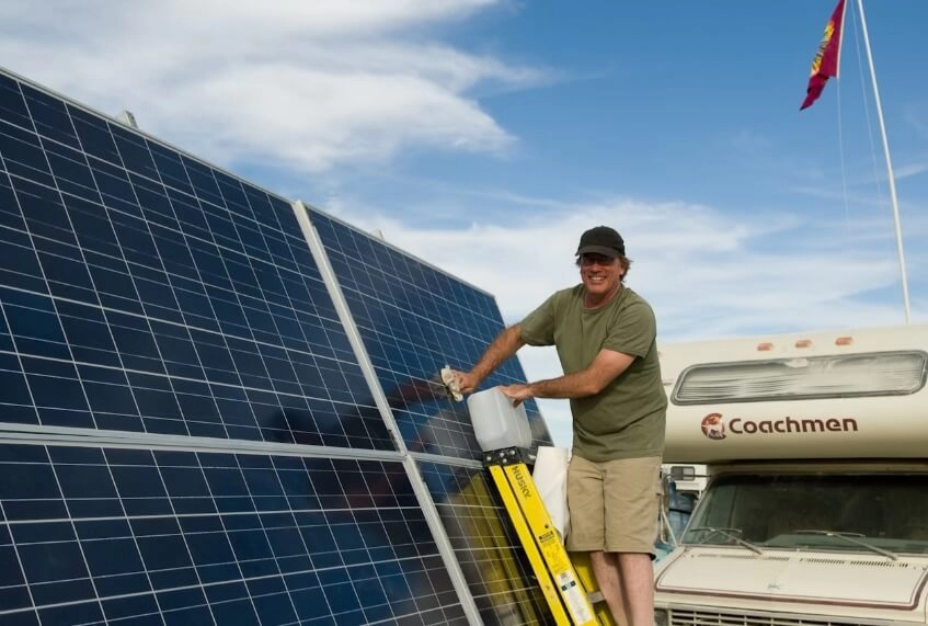 Regular maintenance and pollution management of grid-connected solar system components