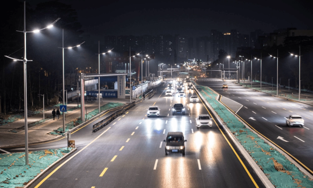 Solar street lights reduce environmental impact